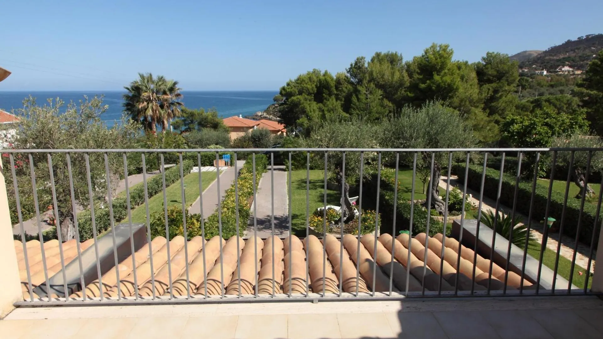 Villa Le Ville Del Residence Zagara Cefalù Italien